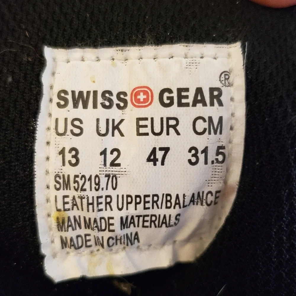 Swiss Gear Hiking Boots in Brown Size 13